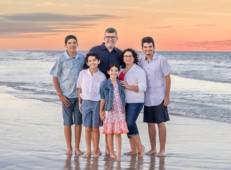 Family_edit copy 2.jpg